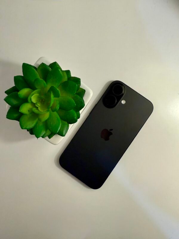 iPhone 16 128GB Preto
