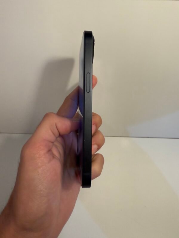 iPhone 13 128GB Preto