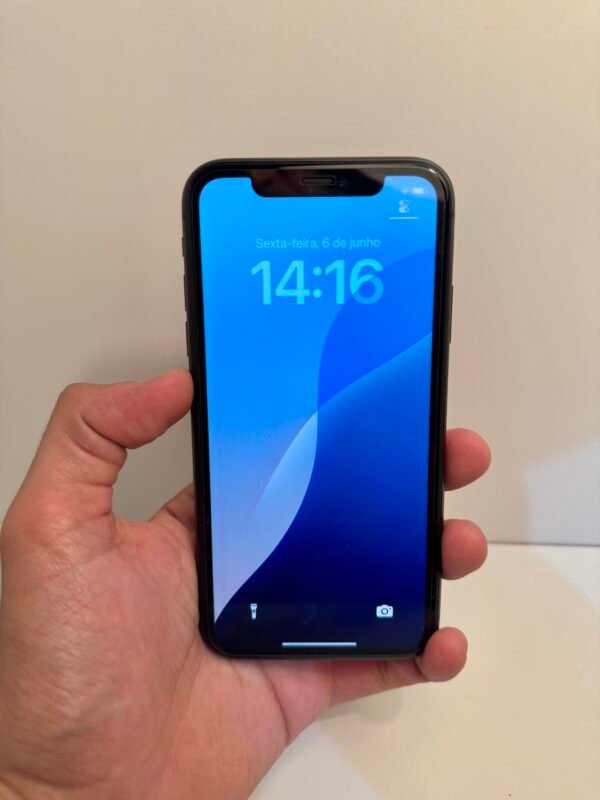 iPhone 11 128GB Preto